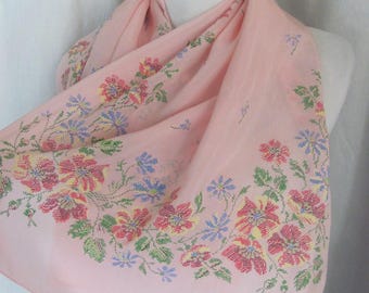 美しい大きなピンクの花柄シルクスカーフ - 長さ20インチ x 幅40インチ