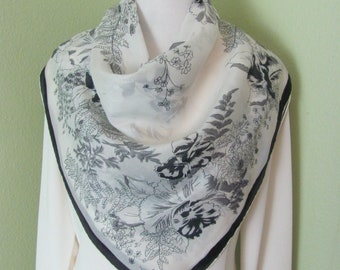 Lovely Vintage White Black Floral Silky Rayon Scarf // 30" Inch 76cm Square // best selection on Etsy!