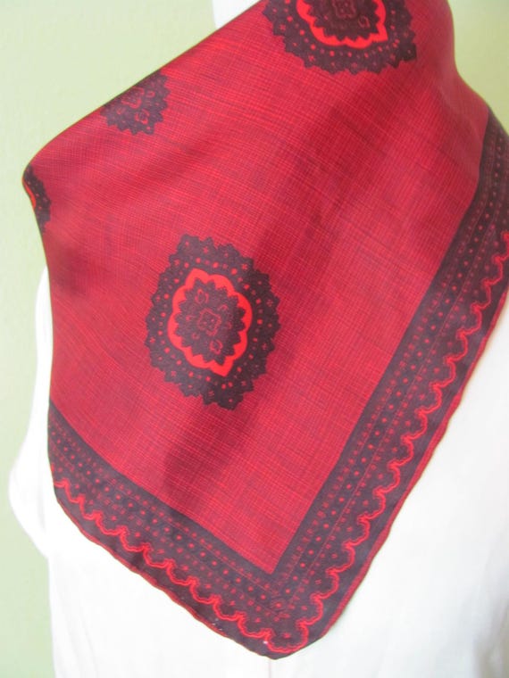 Beautiful Small Solid Burgundy Deep Red Wine Silk… - image 2