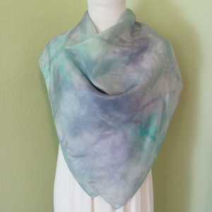 Lovely Hand dyed Tie Dye Light Blue Soft Silk Scarf // 33&quot; Inch 85cm Square // Vintage Designer Silk Scarves
