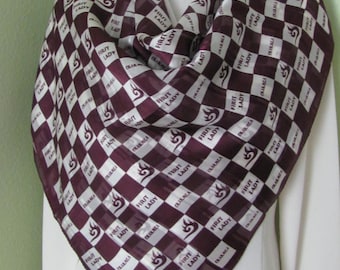 First Lady Charmea // Grote bordeauxrode witte zachte zijden sjaal - 34" inch (90 cm) vierkant // 1000+ designer zijden vintage sjaals