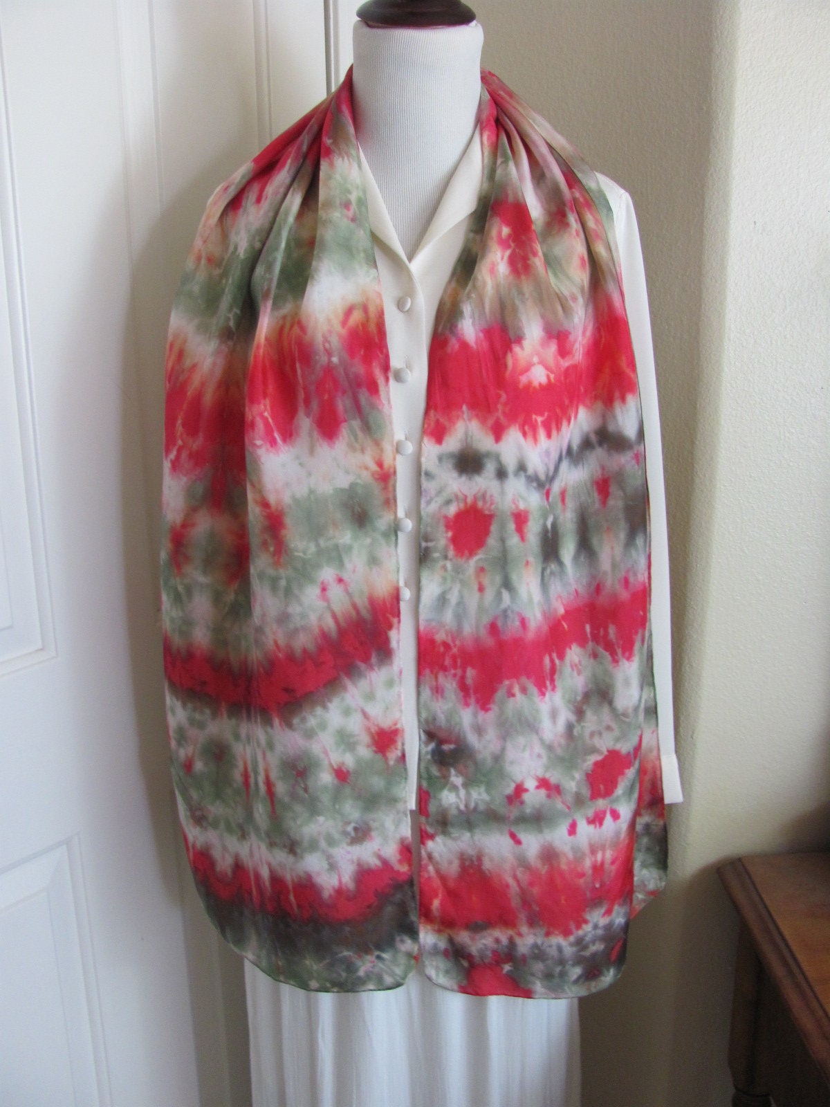 TotallyScarves Lovely Pink Tie Dye Soft Silk Scarf // 14 x 70 Long // Best Selection on ! // 1000+ Designer Silk Vintage Scarves