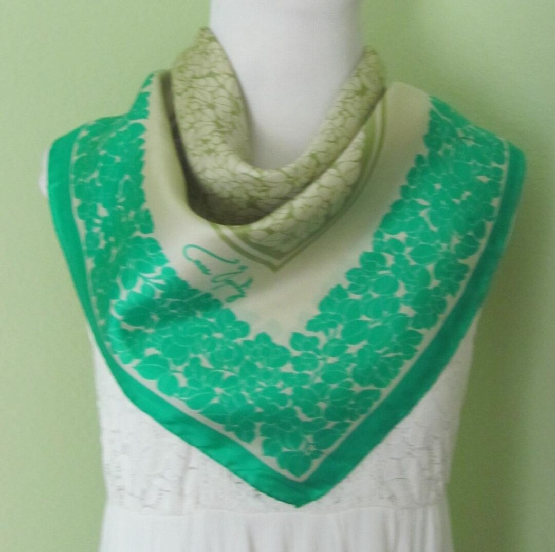 Anne Fogarty // Beautiful Green Silk Scarf // 24