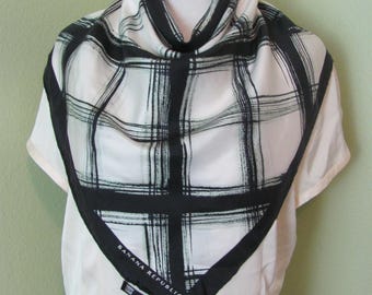 Banana Republic // Beautiful Black White Silk Scarf  - 26" Inch 66cm Square - Designer SIgned Scarves 700+ in stock