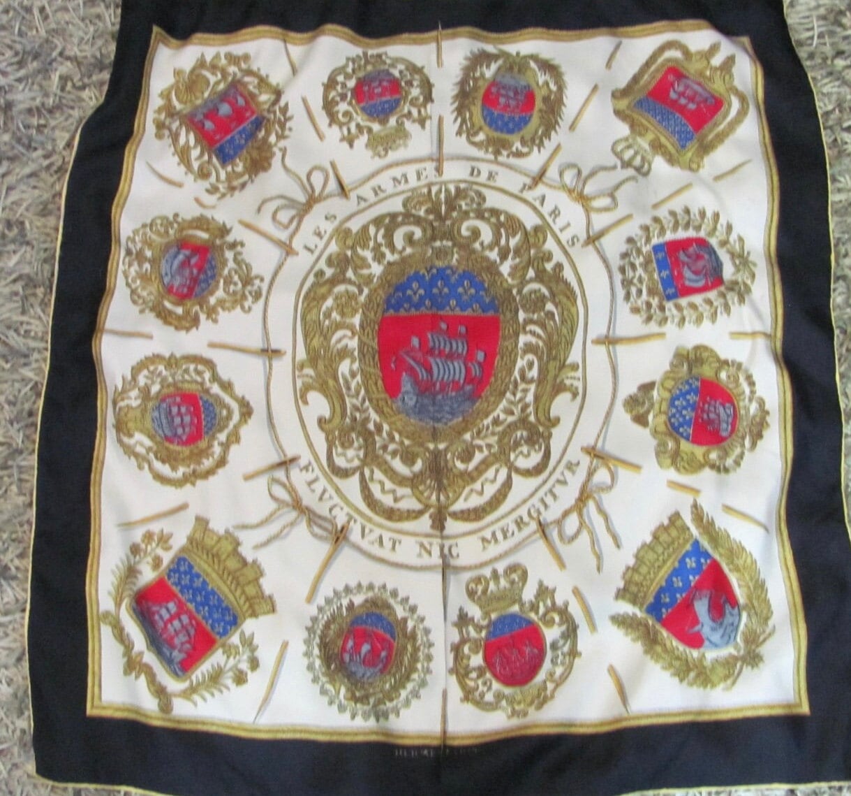 Hermes Les Armes De Paris Coat of Arms // Beautiful Blue