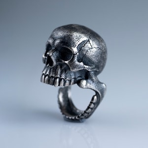 925 Sterling Silver Skull Ring for Men – Heavyweight Gothic Biker Jewelry – Handmade Detailed Skull Statement Ring, Mystic Skull Symbol Ring