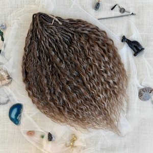 Fast Shipping Dreads, 22 inches Warm Brown Wavy Synthetic Dreadlock Extensions, Reusable Double Ended Curly Lock, Reusable and Soft