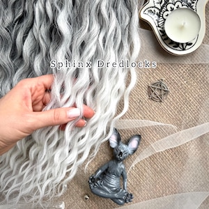 Ready to Ship Grey to White Ombre Crochet Curls, 60 DE Wavy Blonde Dreadlock Extensions, Curly Synthetic go Grey Locks, Full Set in Stock