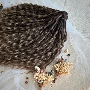 Fast Shipping Dreads, 22 inches Warm Brown Wavy Synthetic Dreadlock Extensions, Reusable Double Ended Curly Lock, Reusable and Soft