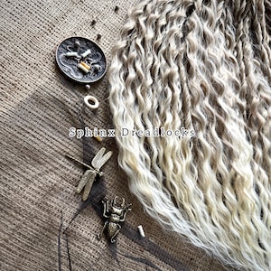 Ready to Ship Cold Blonde Ombre Curls, 60 DE Wavy Dreadlock Extensions, Curly Synthetic Locks, Full Head Double Ended Curly Dreads in Stock