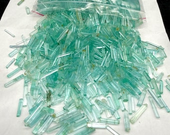Vanadium Aquamarine Crystals Lot , ( 250 Carat )  @ Mineral Specimens , Green Beryl , Beryl Var Aquamarine