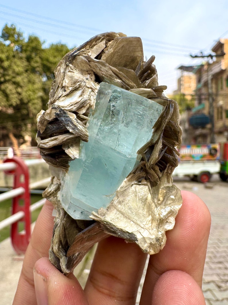 630 Carats Natural Aquamarine Crystal With Muscovite Combine Specimen @ Mineral Specimens image 1
