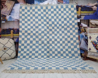 Handwoven Moroccan Checkered Wool Rug: Berber Beni Ourain Style (6x8 ft)