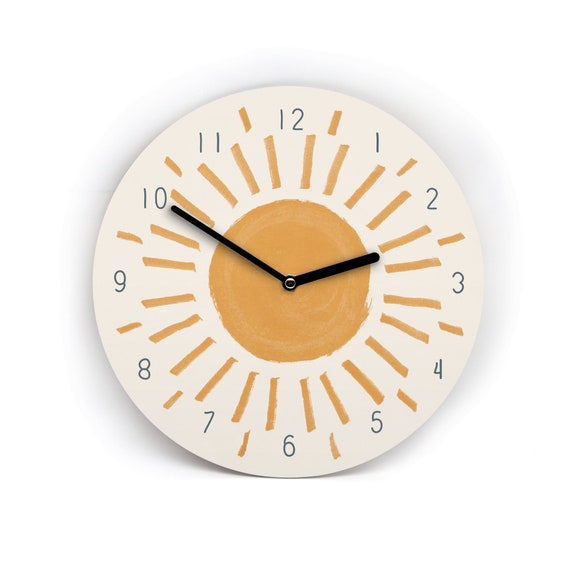 Beige Boho Wanduhr - Sun - Sonnige natürliche gemütliche Deko im Pinsel Stil - 3 verschiedene Größen - Mit und ohne Zahlen - Uhrwerk Leise