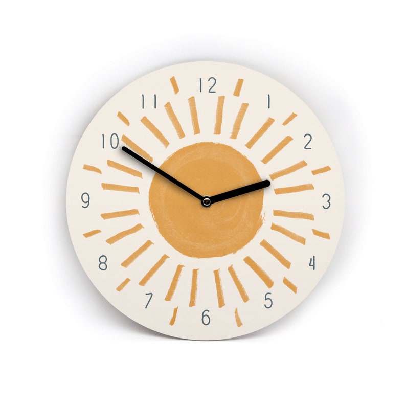 Beige Boho Wall Clock - Sun - Sunny, natural, cozy decor in a paintbrush style - 3 different sizes - With and without numbers - Silent clock mechanism Mit Zahlen