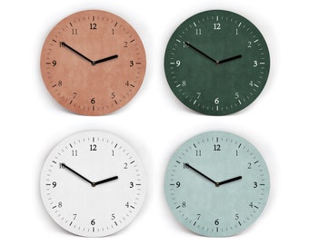 Monochrome wall clock with lines and numbers - 16 modern colors to choose from - 3 different sizes - From mini to large - Quiet movement