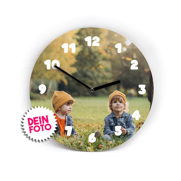 Wanduhr mit Kinderfoto - Foto Uhr mit deinen Lieblingsmenschen - Schönes Erinnerungsbild deiner Kinder - Zahlen wählbar - 3 Größen - Leise