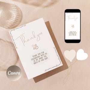 Beige bedankkaart voor babyshower Eenvoudig schattig bedankje voor baby strooi hartjes en fopspenen Afdrukbare canvassjabloon