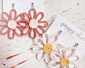 Daisy Dangles, Clay Earrings, Spring and Summer Accessories, White Flowers, Kayla