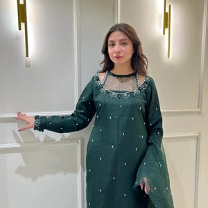 Embroidered Raw Silk Pakistani Dress: Organza Dupatta, Festive Eid Outfit