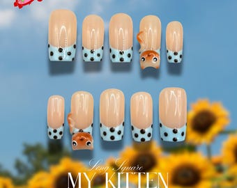 Kawaii kat French Press op nagels | 3D Kitty & Polka Dot Nail Art | Schattige handgemaakte kattennagels | Speelse Kawaii Animal Press Ons
