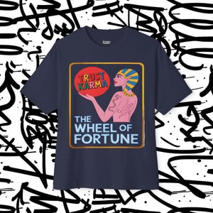 T-Shirt Trust Karma Tarot Oversized / Wheel of Fortune Card Inspired Tee with Egyptian Goddess Art/ Spiritual Retro Graphic Karma Shirt gift