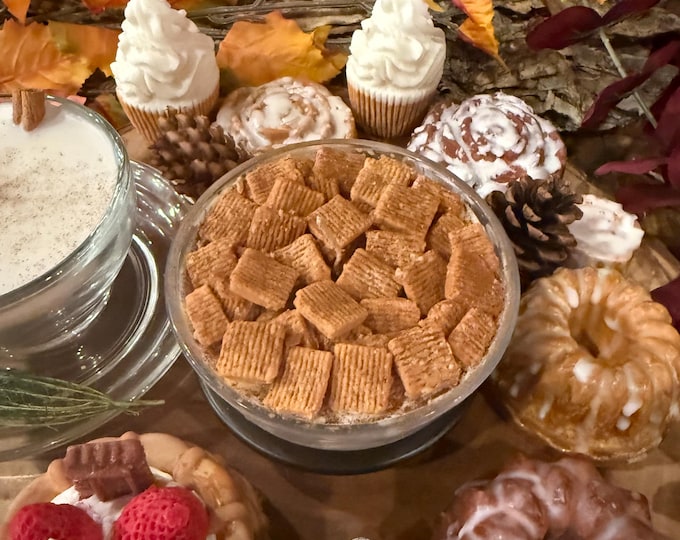 Cinnamon Toast Crunch- inspired scented Cereal Candle 12 oz --Hand Crafted- Made to Order-