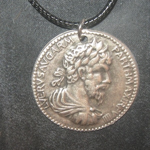 Large Replica Ancient Roman Septimius Severus Emperor Chariot Coin Pendant Necklace