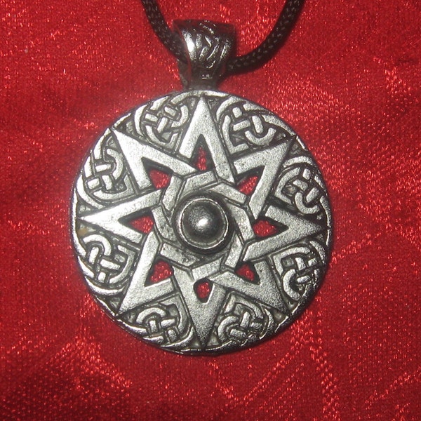 Collar con colgante pagano wiccano de estrella de ocho puntas de Ishtar