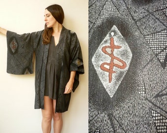 Vintage Black Silk Japanese Kimono Duster Jacket Haori With A Glittery Pattern