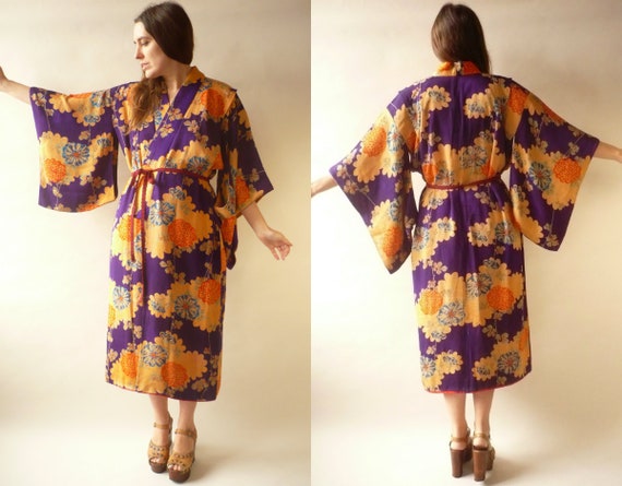 1920's 1930's Vintage Antique Woven Floral Kimono