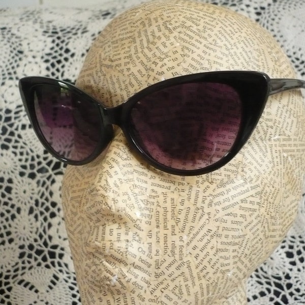 Black Cat Eye Sunglasses Rockabilly 1950's Inspired