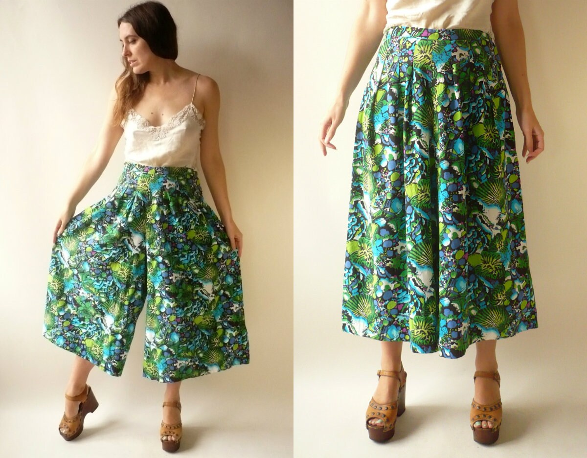 Image of 's Vintage Tropical Printed Wide Legged Cotton Culottes Cropped Trousers Size Medium