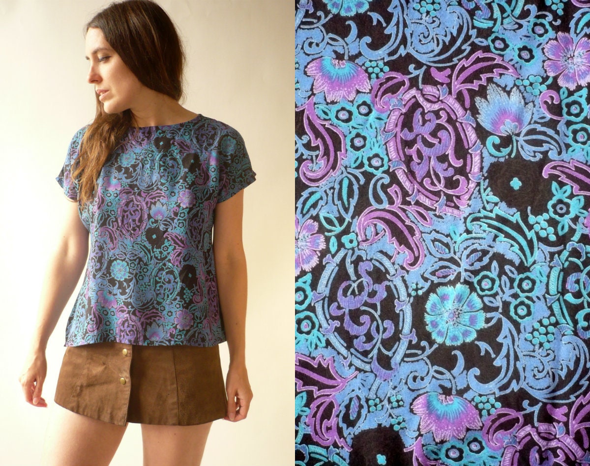 Image of 's Vintage Grunge Revival Floral Printed Slouchy Bohemian Top