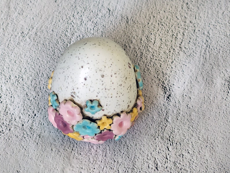 Ceramic Egg with flowers, Spring Egg, Handmade ceramic Easter Egg, Ceramic Decoration, Ceramics and Pottery image 5