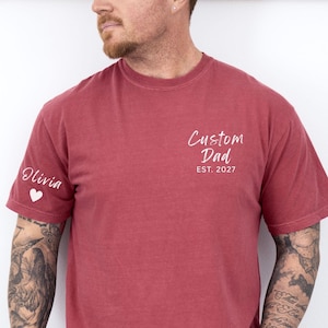 Personalized Dad Shirt with Kids Names, Custom Dad Shirt, Comfort Colors Dad Est Year T-Shirt, First Fathers Day Gift, New Dad Gift zdjęcie 1