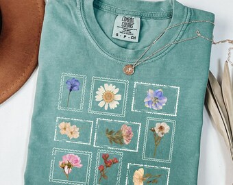 Comfort Colors® Vintage Pressed Flowers Shirt Boho Cottagecore Tshirt Botanical Purple Floral Tee Wildflowers Top Anemones Gift Garden Lover