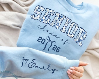 Custom Senior 2026 Sweatshirt, Personalized Class of 2026 Shirt, Coquette Senior 2026 Sweatshirt, Graduation Gift, Senior Mom Sweatshirt
