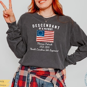 Kundenspezifischer Nachkomme eines Patriot-Hemdes, Töchter der amerikanischen Revolution oder Söhne des amerikanischen Revolution T-Shirts, DAR Geschenk SAR Geschenk Bild 6