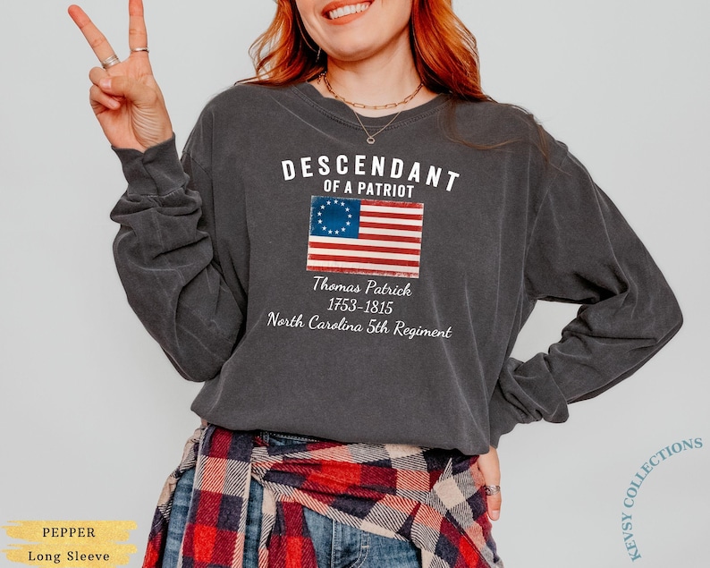 Kundenspezifischer Nachkomme eines Patriot-Hemdes, Töchter der amerikanischen Revolution oder Söhne des amerikanischen Revolution T-Shirts, DAR Geschenk SAR Geschenk Bild 6