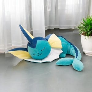 Vaporeon Sleeping Plush – Kawaii Suya Doll – Soft Stuffed Animal – Cute Eeveelution Gift – Anime-Inspired cartoon Plushie