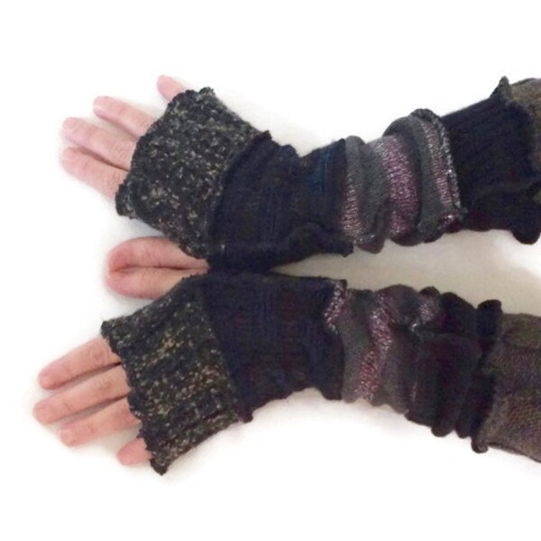 Upcycled Fingerlose Handschuhe schwarz grau Armlinge recycelt Pulswärmer Stripe Handschuhe Fingerlose Handschuhe stricken Mode-Accessoires