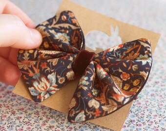 Bow elastic holder for hair. Bow tie for kids. William Morris bow headband.Hair elastic. Ponytail holder for girls, Art Nouveau accessories