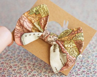 Map Bow elastic holder for hair. Vintage map tie for hair. Bow headband. Ponytail holder, hair elastic, kids hair bows. Baby hair accessory.
