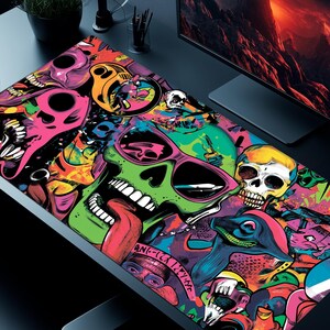 Skull Gaming Mouse Pad XXL – Neon Desk Mat 31.5&quot;x15.7&quot;, Extended Mousepad for Keyboard & Laptop,  Perfect Gift for Gamers