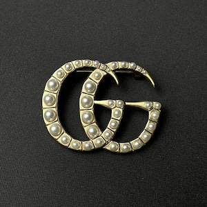 Vintage Wonderful Brooch Gucci Gold Tone With Pearls Rare Item