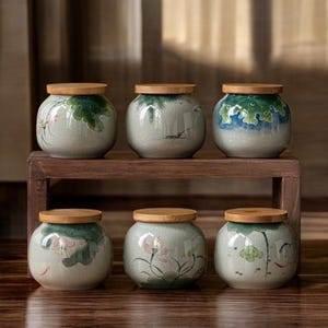 Handcrafted Japanese Tea Canister – Ceramic Jar with Bamboo Lid for Loose Leaf Storage & Rustic Kitchen Charm