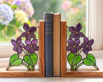 Podpórki do książek z motywem kwiatów witrażowych, fioletowo-fioletowe dekoracje na półki, estetyczna podpórka do książek w stylu sprasowanego kwiatu, stojak na książki z drewna i szkła.