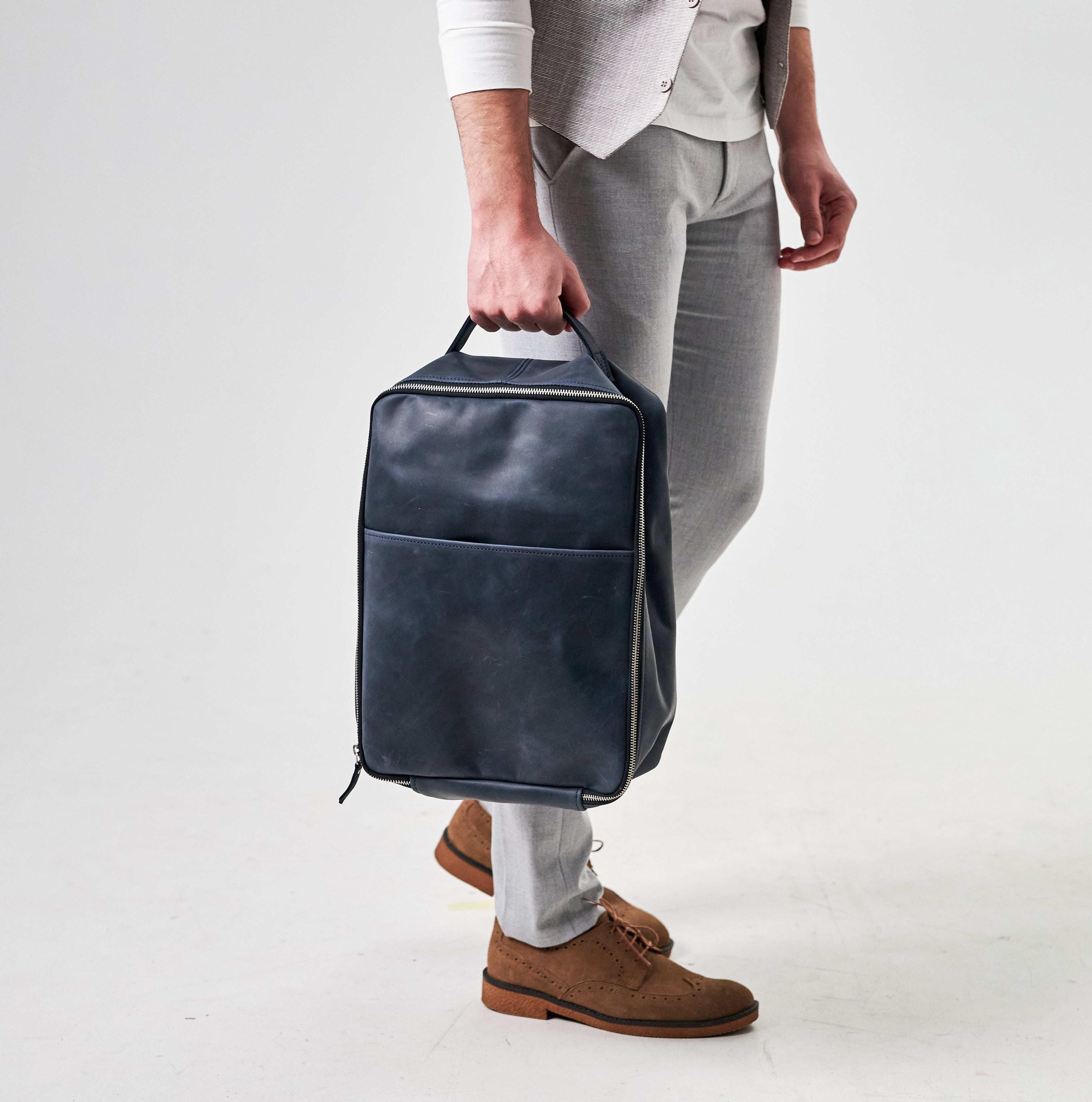 Shoe travel bag, Leather sneaker bag, Shoe bag for men, Personalized leather shoe bag, Handmade leather shoe bag, Travel shoe case