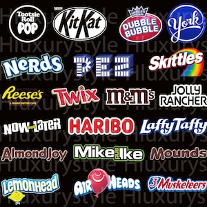 Può includere: Una collezione di vari loghi di marchi di dolciumi disposti su uno sfondo nero. I loghi includono Tootsie Roll Pop, KitKat, Dubble Bubble, York, Nerds, Pez, Skittles, Reese's, Twix, M&M's, Jolly Rancher, Now and Later, Haribo, Laffy Taffy, Almond Joy, Mike and Ike, Mounds, Lemonhead, Air Heads e 3 Musketeers.